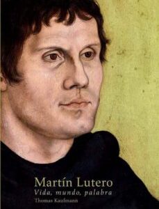 Portada de Thomas Kaufmann Martín Lutero Tapa dura Editorial Trotta